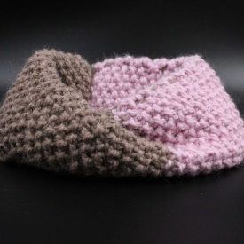 ear-warmer-seed-stitch-beige-powder-pink-1