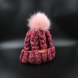 hat-women-cable-pompom-burgundy-3