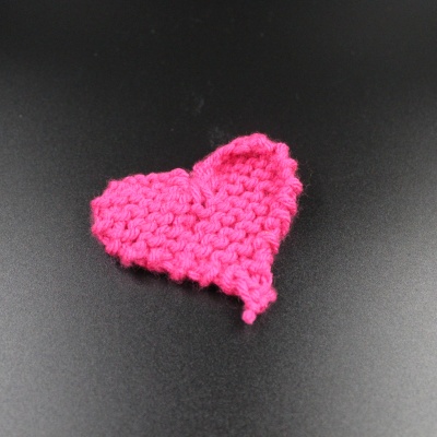 applique-heart-applique-acrylic-dark_pink