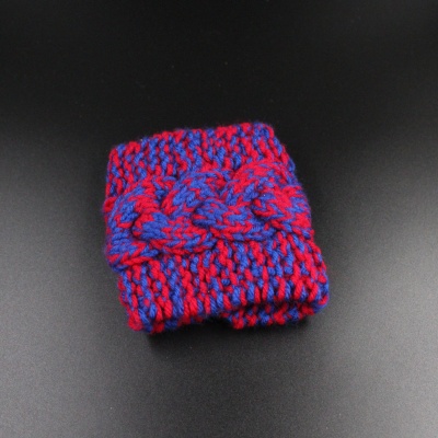 candle-cozy-spider-man-cable-knit-candle-cozy-acrylic-cherry-red-royal-2