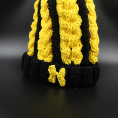 custom-cable-knit-hat-hufflepuff-2