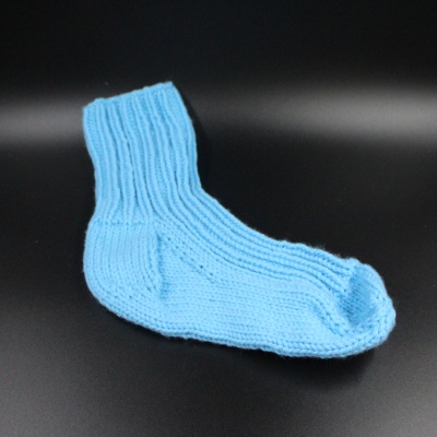 socks-women-acrylic-blue-grotto-3