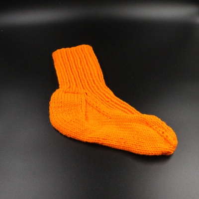 socks-women-acrylic-pumpkin-2